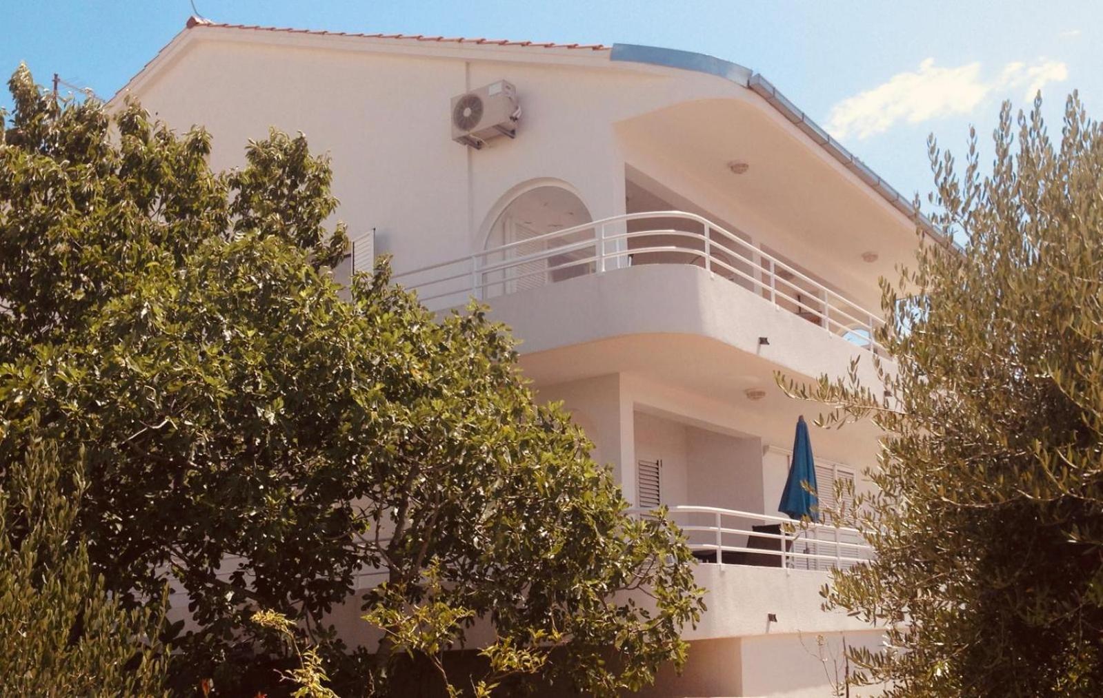 House Agradable Apartman Seget Vranjica Kültér fotó