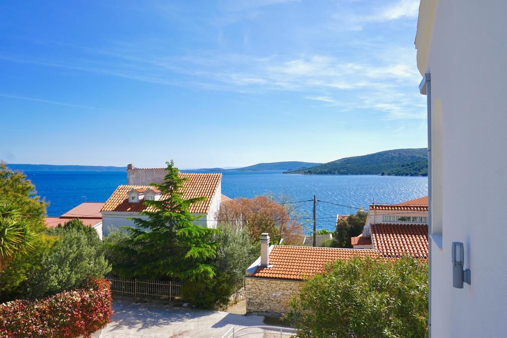 House Agradable Apartman Seget Vranjica Kültér fotó